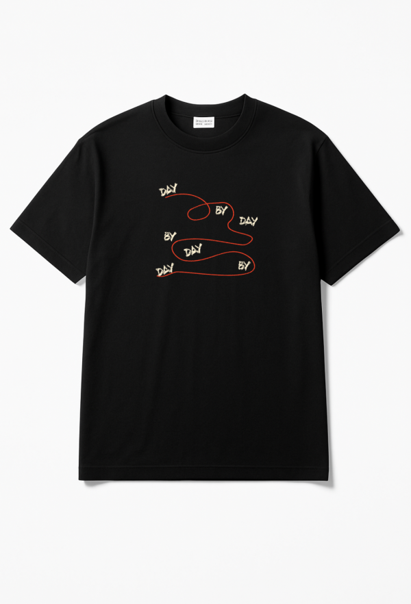 Tricou Streetwear Heart In Thread Day By Day Tricou Streetwear Heart In Thread Day By Day